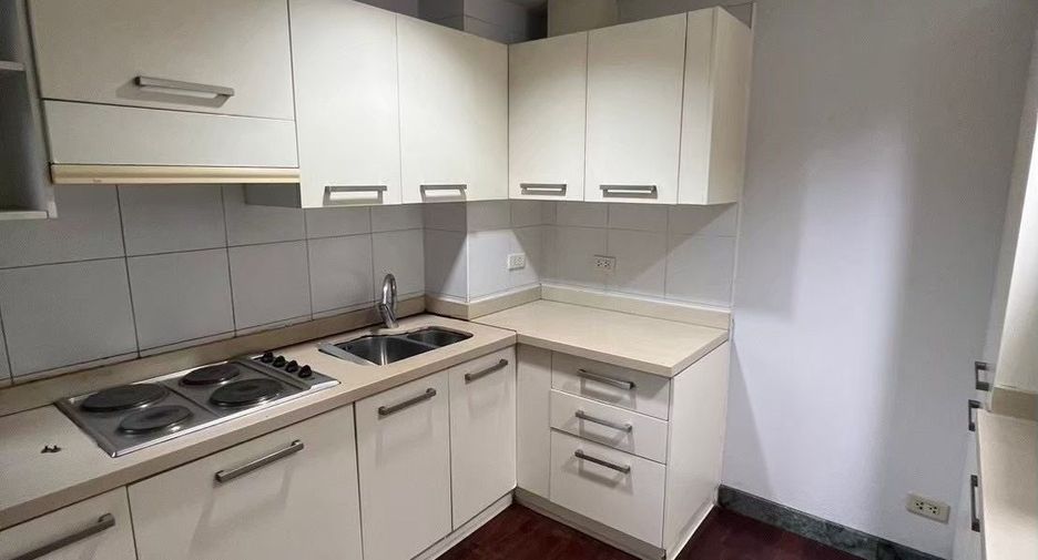 For rent 2 ベッドルーム condo in Pathum Wan, Bangkok
