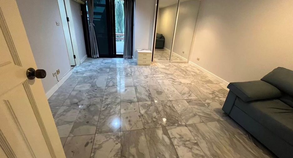 For rent 2 ベッドルーム condo in Pathum Wan, Bangkok