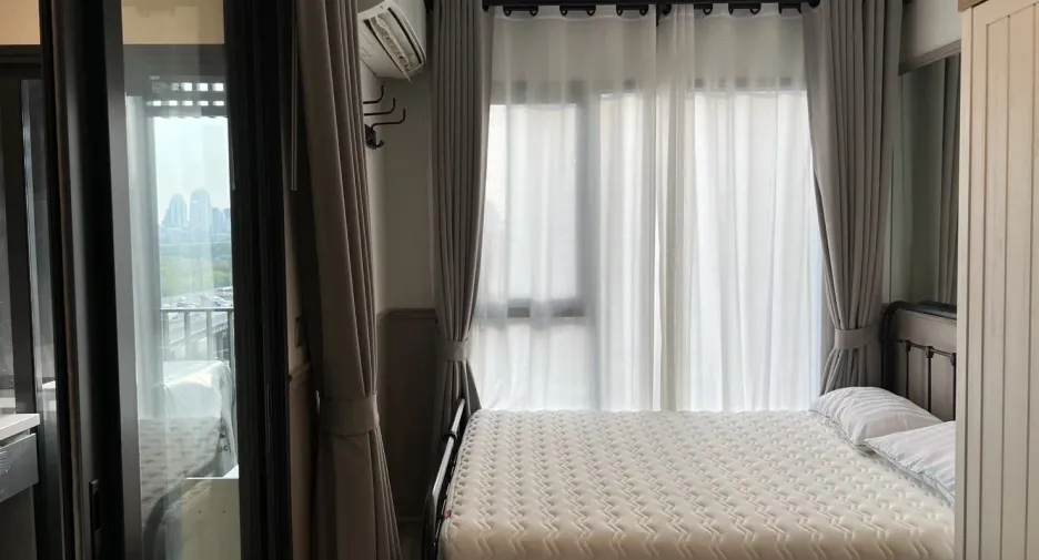For rent 1 bed condo in Huai Khwang, Bangkok