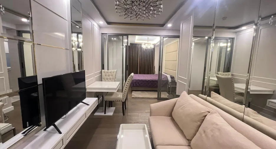For rent 1 bed condo in Huai Khwang, Bangkok