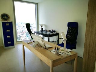 For rent 3 bedrooms condo in Sathon, Bangkok