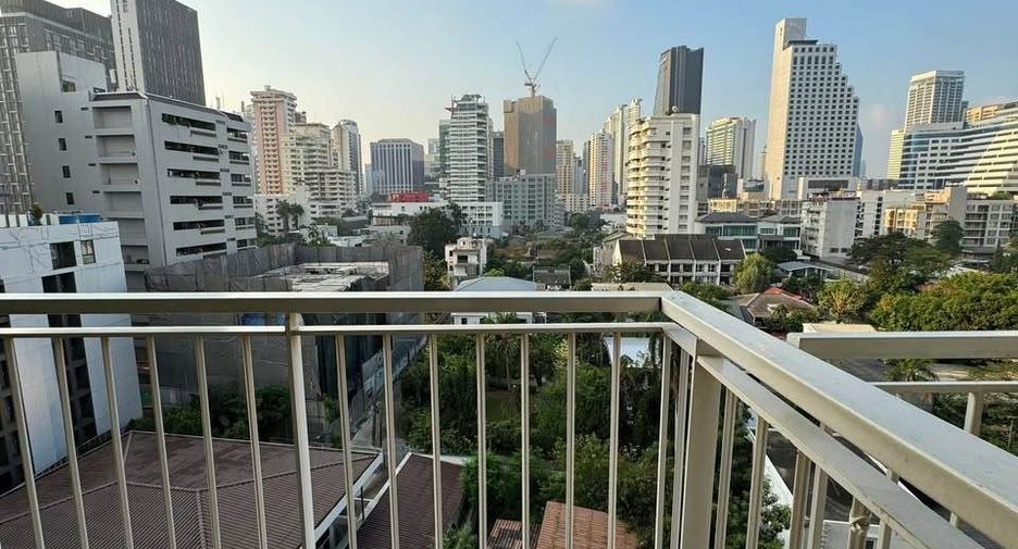 For rent 2 bedrooms condo in Watthana, Bangkok