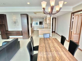 For rent 3 bedrooms condo in Khlong Toei, Bangkok