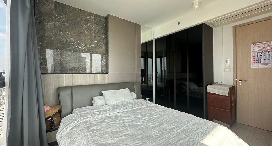 Condo en alquiler de 3 habitaciones en Sathon, Bangkok