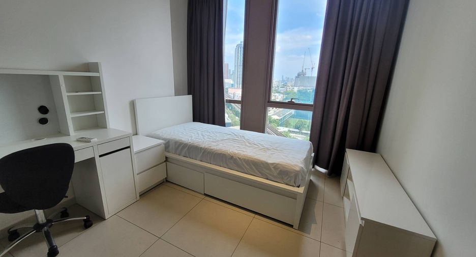 For rent 2 bedrooms condo in Khlong Toei, Bangkok
