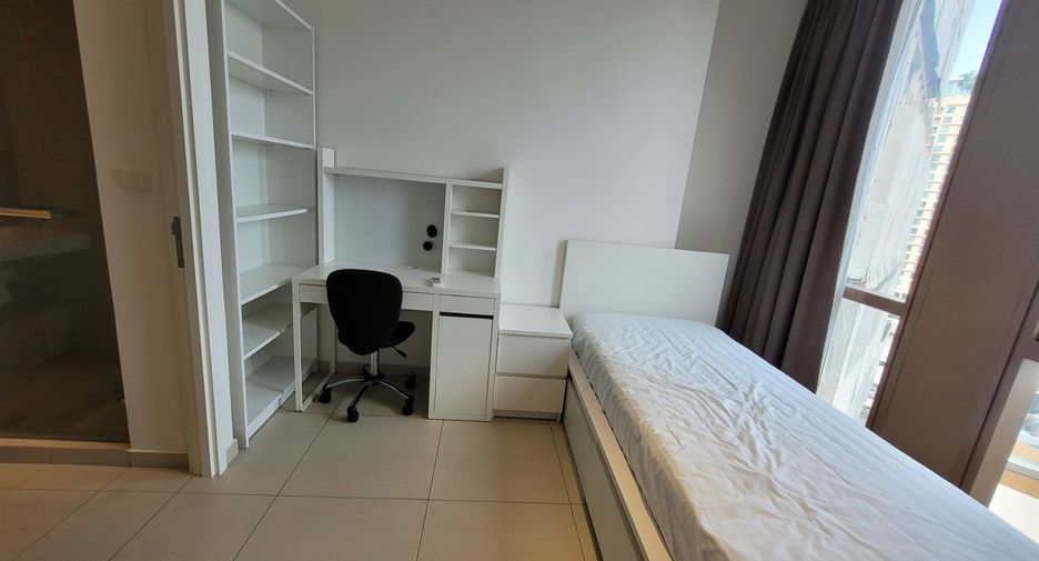 For rent 2 bedrooms condo in Khlong Toei, Bangkok