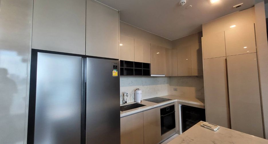 For rent 2 bedrooms condo in Khlong Toei, Bangkok
