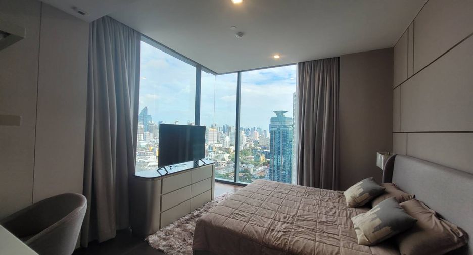 For rent 2 bedrooms condo in Khlong Toei, Bangkok