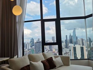 For rent 2 bedrooms condo in Bang Rak, Bangkok