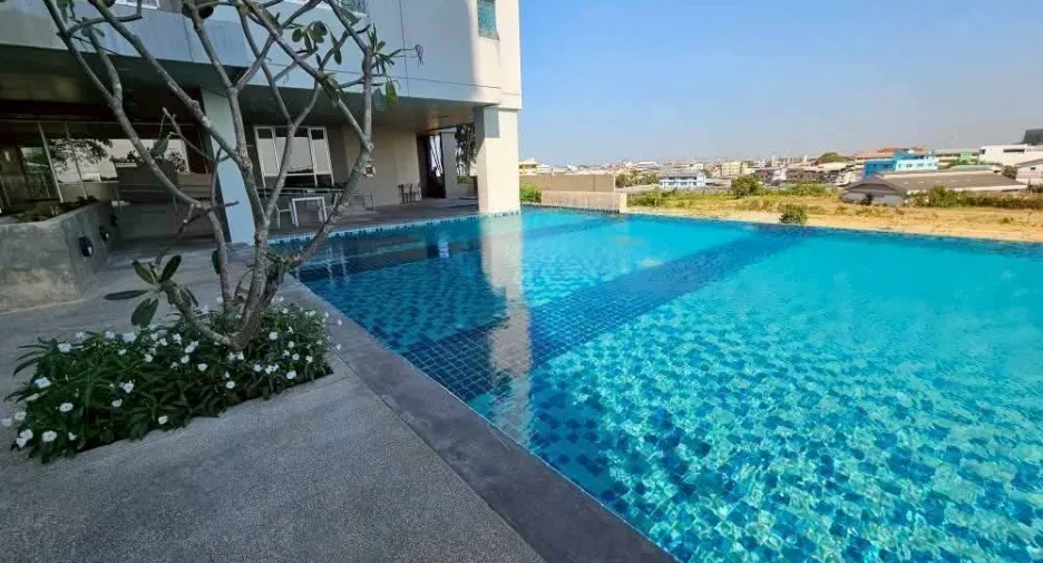 For sale studio condo in Bang Lamung, Chonburi