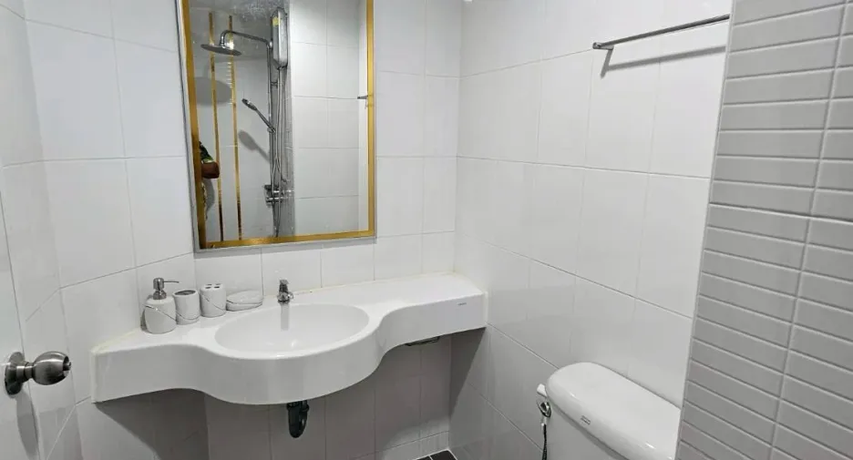 For sale studio condo in Bang Lamung, Chonburi