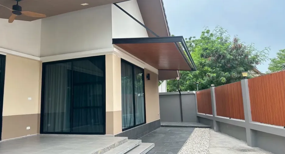 For sale 2 bedrooms villa in Huay Yai, Pattaya
