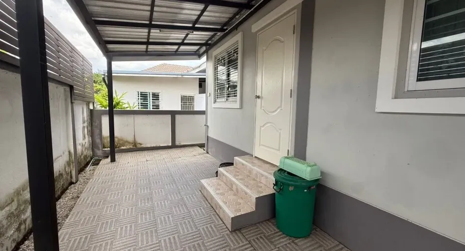 À vendre 3 chambres maison à Hang Dong, Chiang Mai