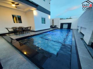 À vendre et à louer 6 chambres maison à Bang Lamung, Chonburi