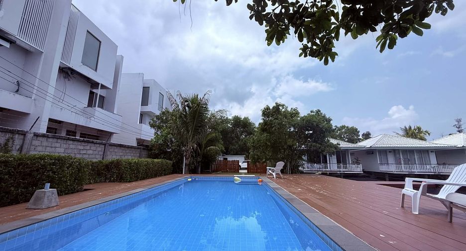 For sale 8 bedrooms hotel in Thalang, Phuket