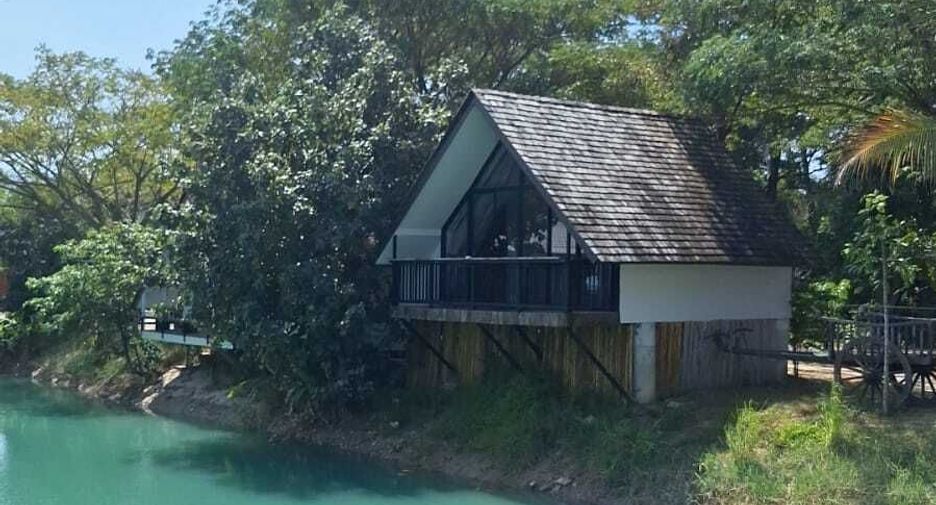 For sale 8 bedrooms hotel in Thalang, Phuket