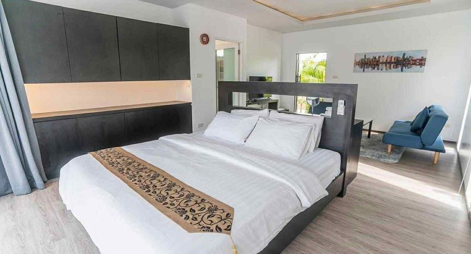 For sale 8 bedrooms hotel in Thalang, Phuket