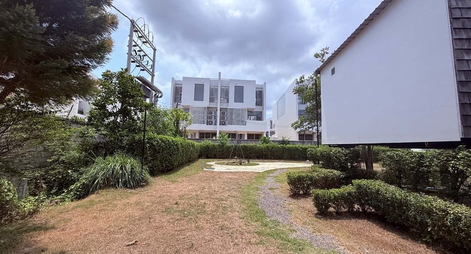 For sale 8 bedrooms hotel in Thalang, Phuket