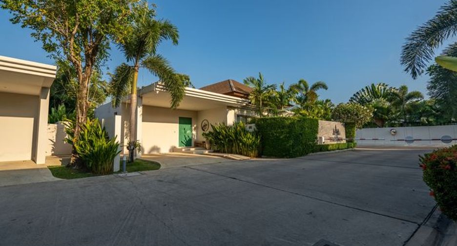 For rent 3 bedrooms villa in Thalang, Phuket