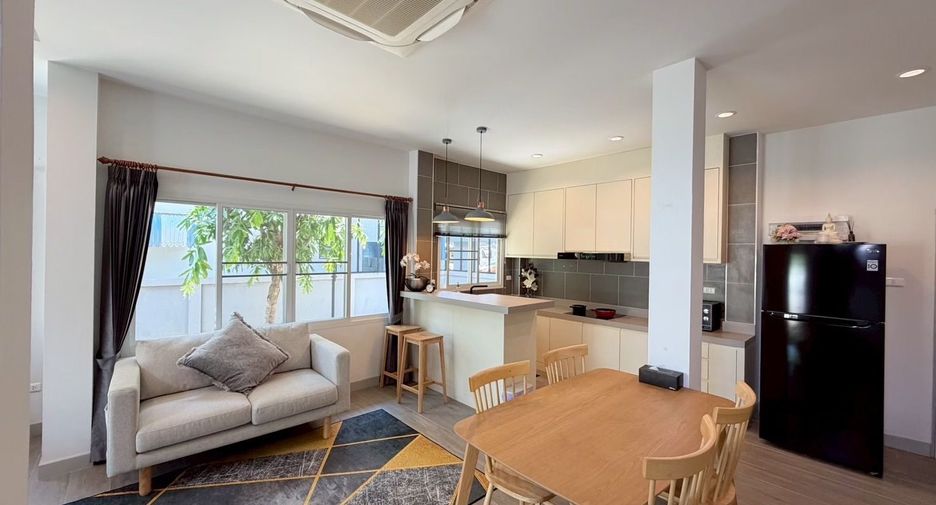 For rent 3 bedrooms house in Mueang Chiang Mai, Chiang Mai