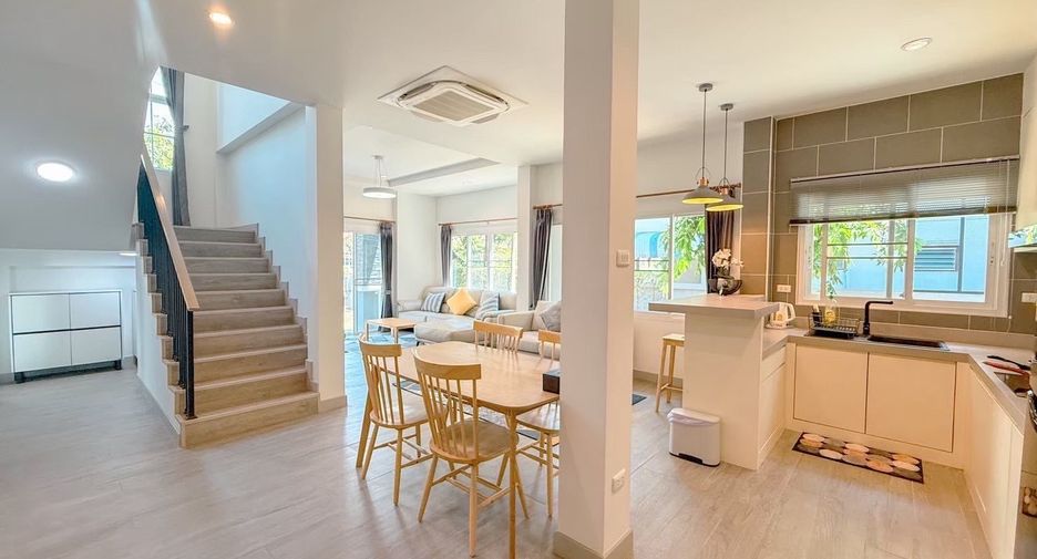 For rent 3 bedrooms house in Mueang Chiang Mai, Chiang Mai