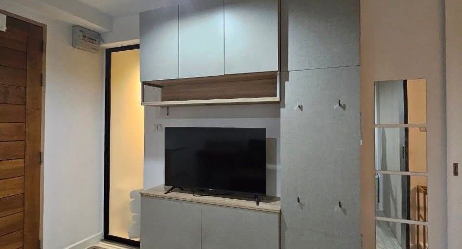 For sale 1 bed condo in Huai Khwang, Bangkok
