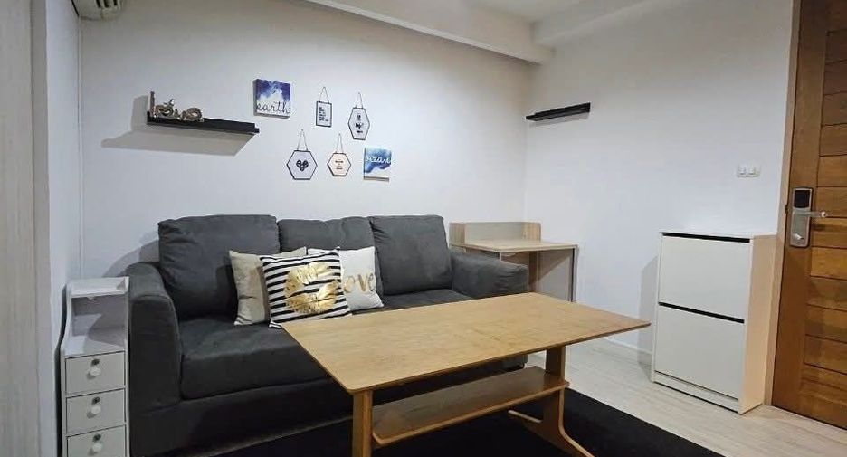 For sale 1 bed condo in Huai Khwang, Bangkok