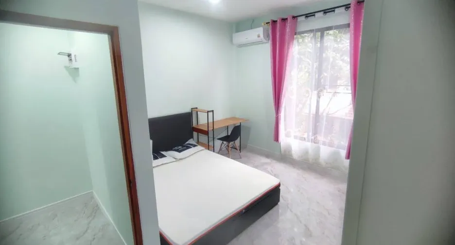 For rent 2 bedrooms townhouse in Mueang Chiang Mai, Chiang Mai