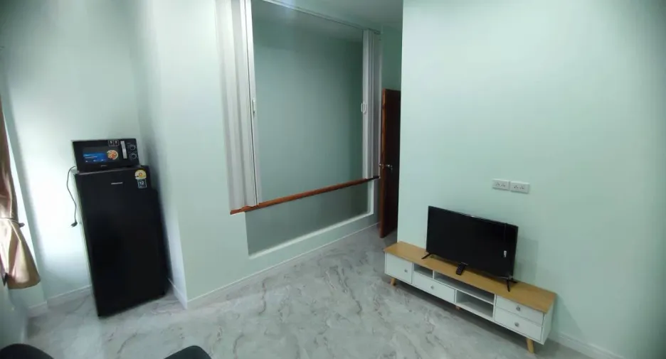 For rent 2 bedrooms townhouse in Mueang Chiang Mai, Chiang Mai