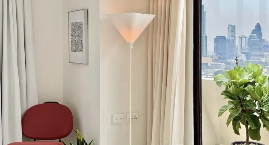 For sale 1 bed condo in Khlong Toei, Bangkok