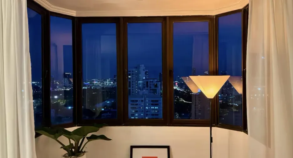 For sale 1 bed condo in Khlong Toei, Bangkok