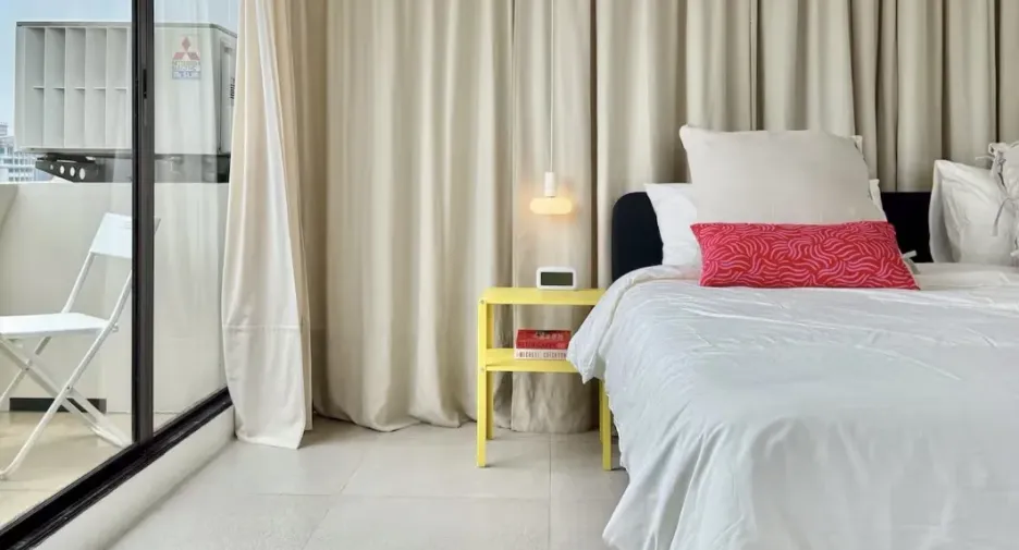 For sale 1 bed condo in Khlong Toei, Bangkok