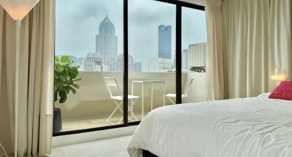 For sale 1 bed condo in Khlong Toei, Bangkok