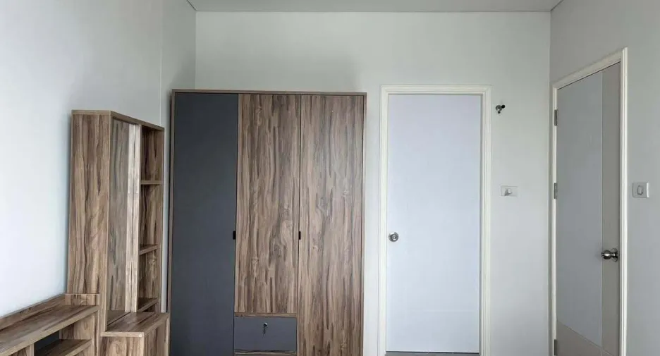 For rent 1 bed condo in Yan Nawa, Bangkok