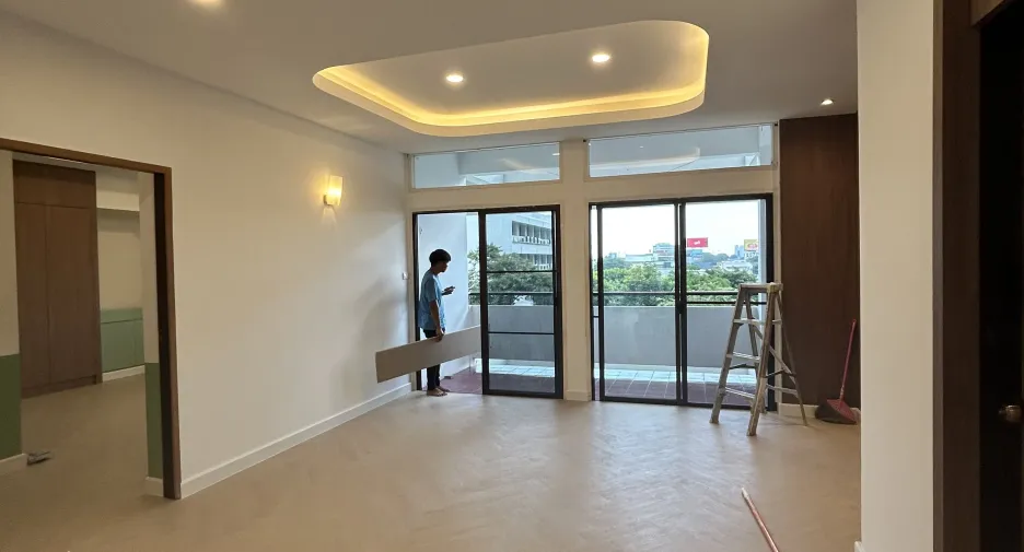 For rent 2 bedrooms apartment in Khlong Toei, Bangkok