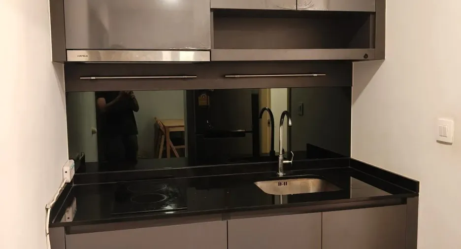 For rent 1 bed condo in Phaya Thai, Bangkok