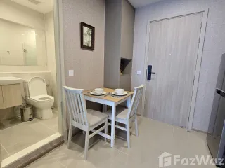 Wohnung zur Miete mit Studio in Khlong Toei, Bangkok