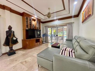 À louer 3 chambres maison à Bang Lamung, Chonburi
