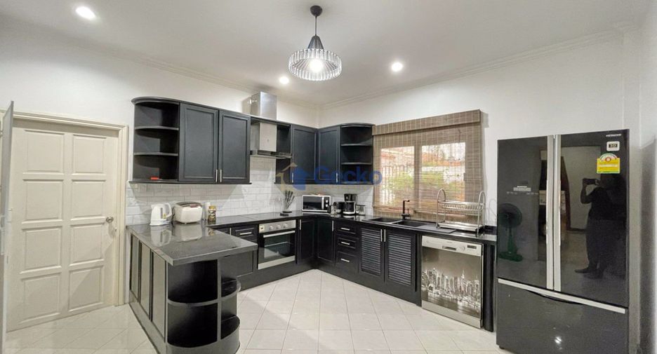 For rent 3 bedrooms house in Bang Lamung, Chonburi