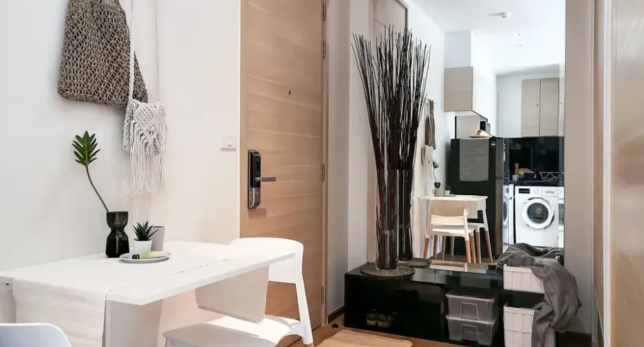 For sale 1 bed condo in Khlong Toei, Bangkok