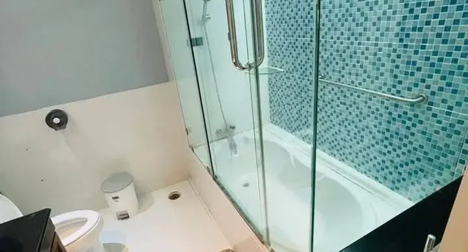 For rent 2 bedrooms condo in Phra Khanong, Bangkok