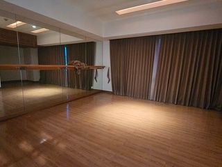 For sale 5 ベッドルーム townhouse in Watthana, Bangkok
