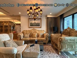 For sale 3 ベッドルーム condo in Sathon, Bangkok