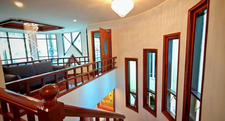 出租 5 卧室 独立屋 在 Khlong San, 曼谷