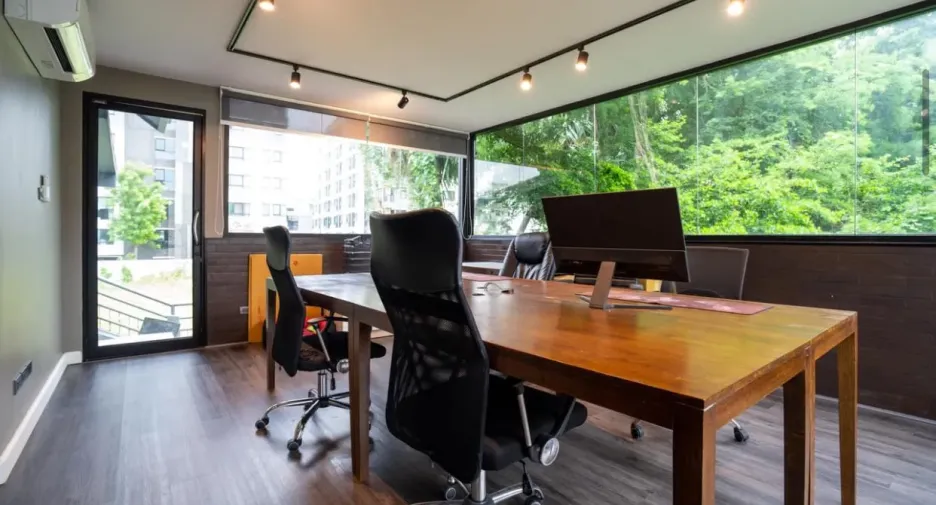 For sale and for rent 4 bedrooms house in Wang Thonglang, Bangkok