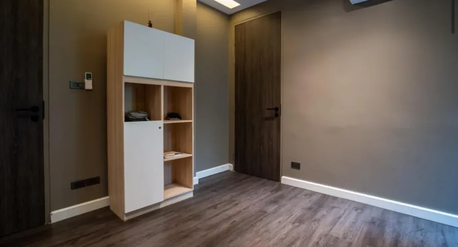 For sale and for rent 4 bedrooms house in Wang Thonglang, Bangkok
