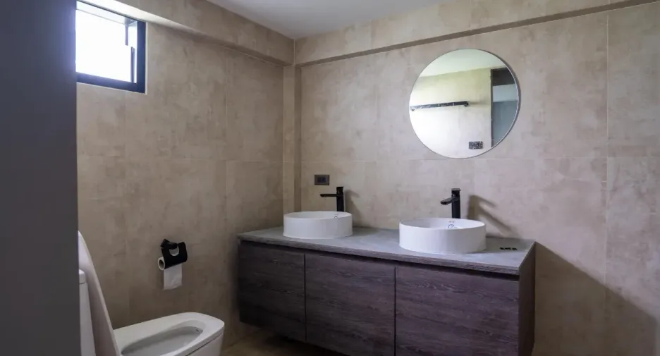 For sale and for rent 4 bedrooms house in Wang Thonglang, Bangkok