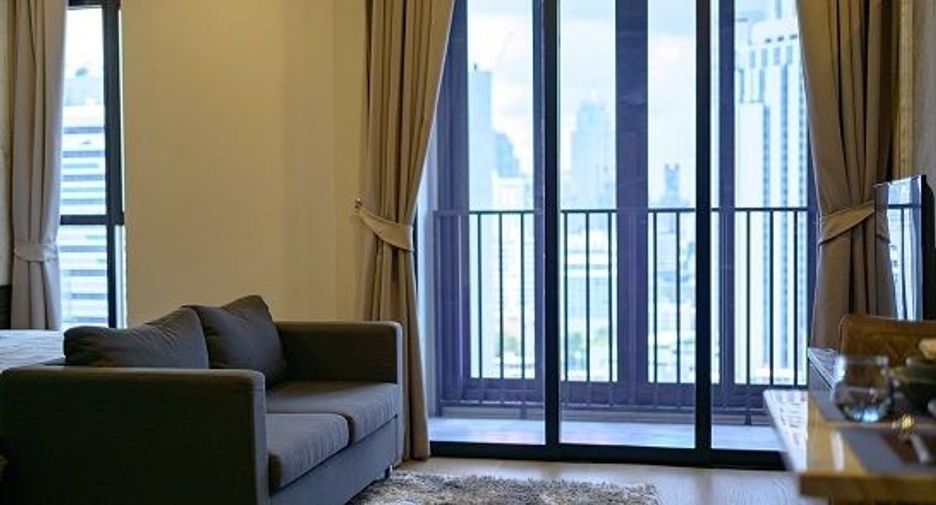 For rent 1 bed condo in Khlong Toei, Bangkok