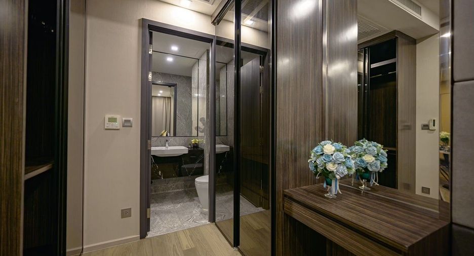 For rent 1 bed condo in Khlong Toei, Bangkok