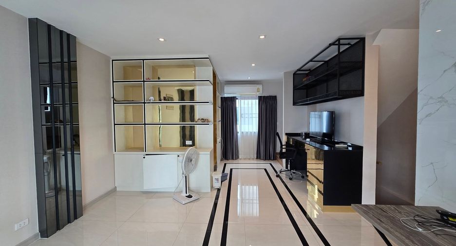 For rent 2 bedrooms office in Bueng Kum, Bangkok